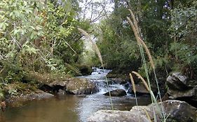 Casa de Campo Rústica em Fazenda Usina